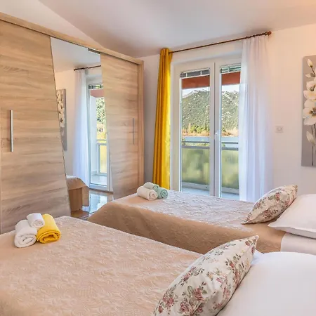 2 Bedroom Beautiful In